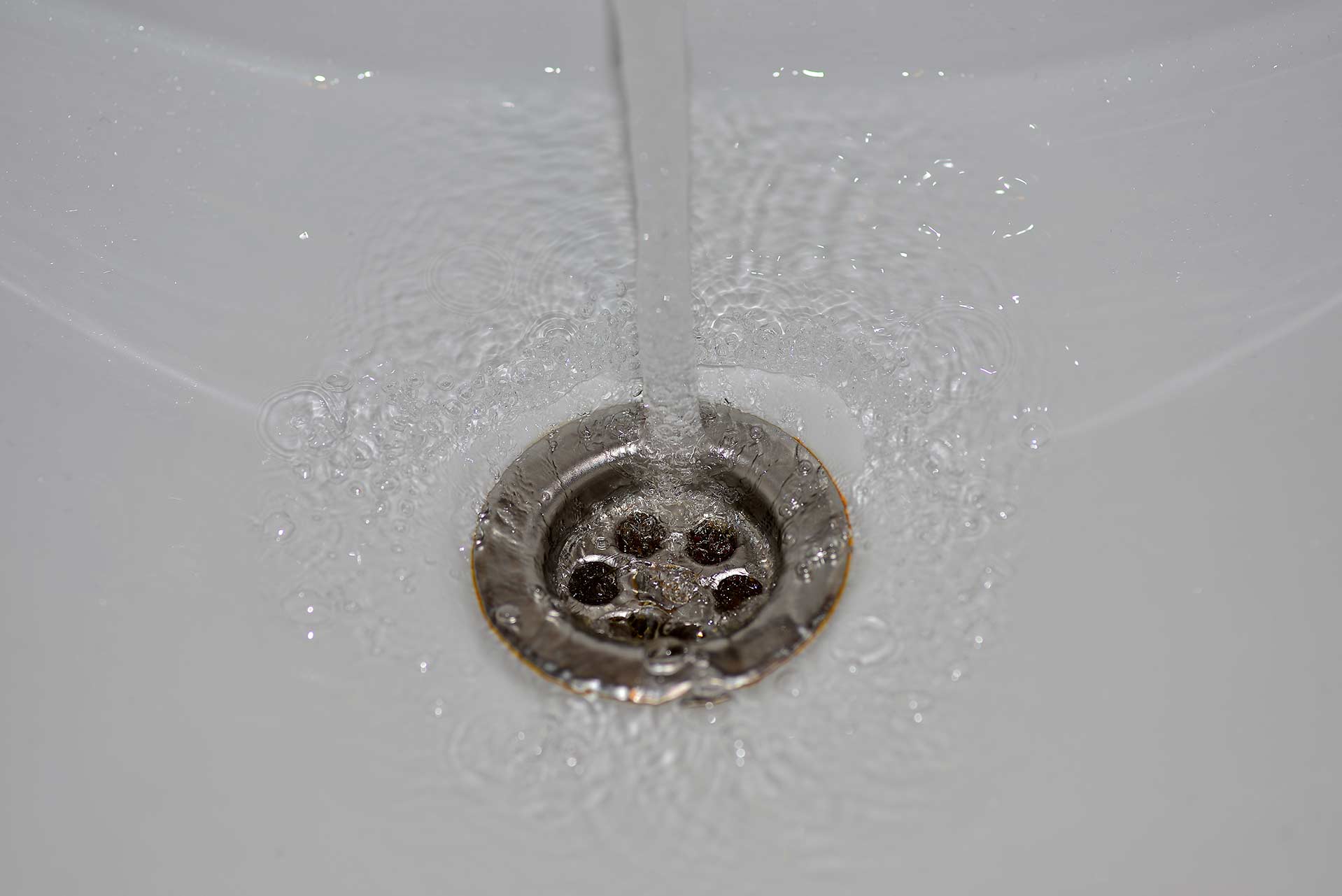A2B Drains provides services to unblock blocked sinks and drains for properties in Halewood.